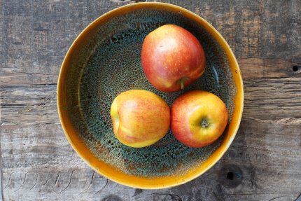 sehr schöne handgetöpferte bronze türkisene Bowl